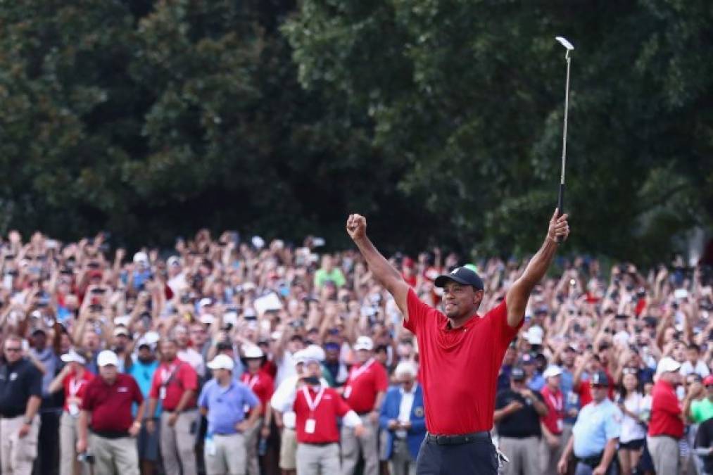 Tiger Woods vuelve a ganar un título tras cinco años de sequía