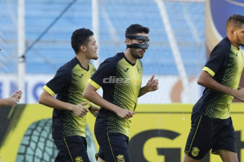 Papelón dirigencial del Real España, inesperado invitado en el palco y la espectacular excandidata a diputada convertida en modelo