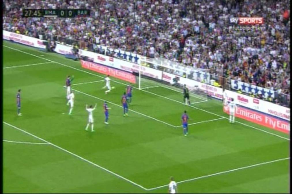 El grave error en defensa del Barcelona en el gol de Casemiro