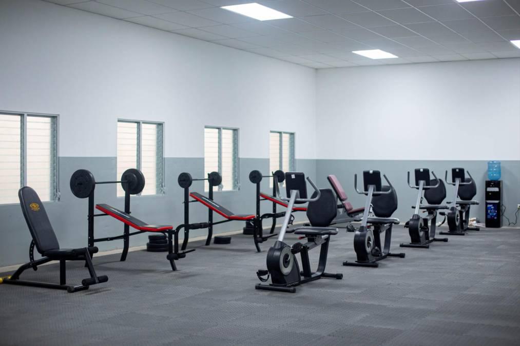 Es la más grande de América y así la llama el gobierno: Esta es la megacárcel para pandilleros que Bukele inauguró en El Salvador