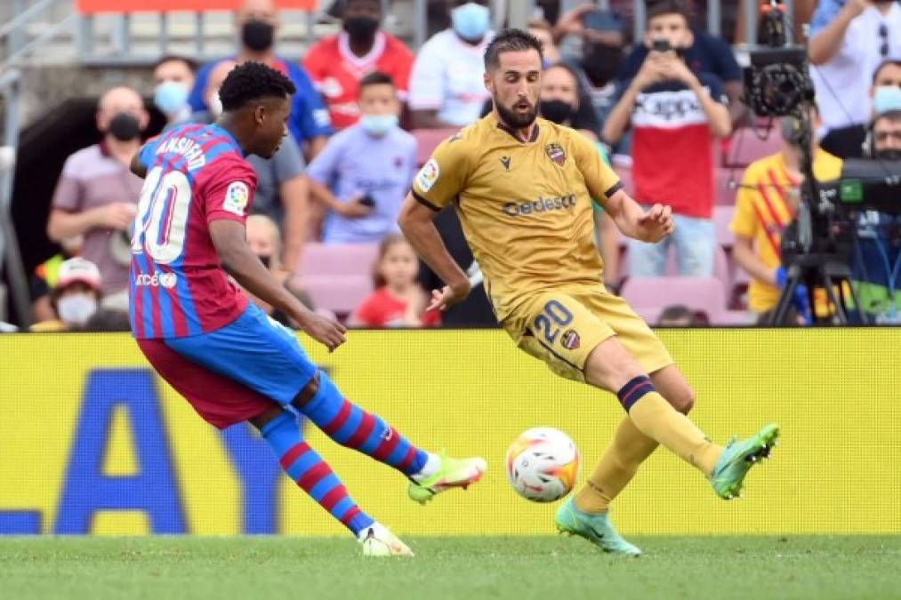 Victoria del Barcelona ante el Levante en el regreso con gol de Ansu Fati, el nuevo '10' del club