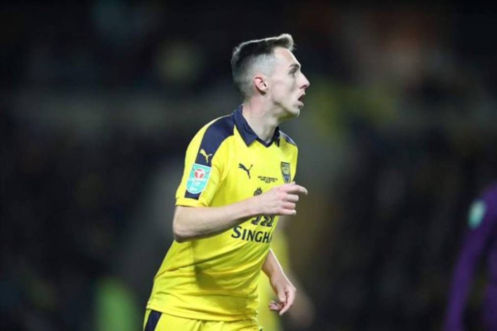 Graban a futbolista irlandés Gavin Whyte masturbándose en la calle