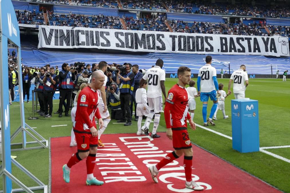 FOTOS: El Real Madrid rinde homenaje a Vinicius, el mensaje contra el racismo y la visita de Florentino Pérez