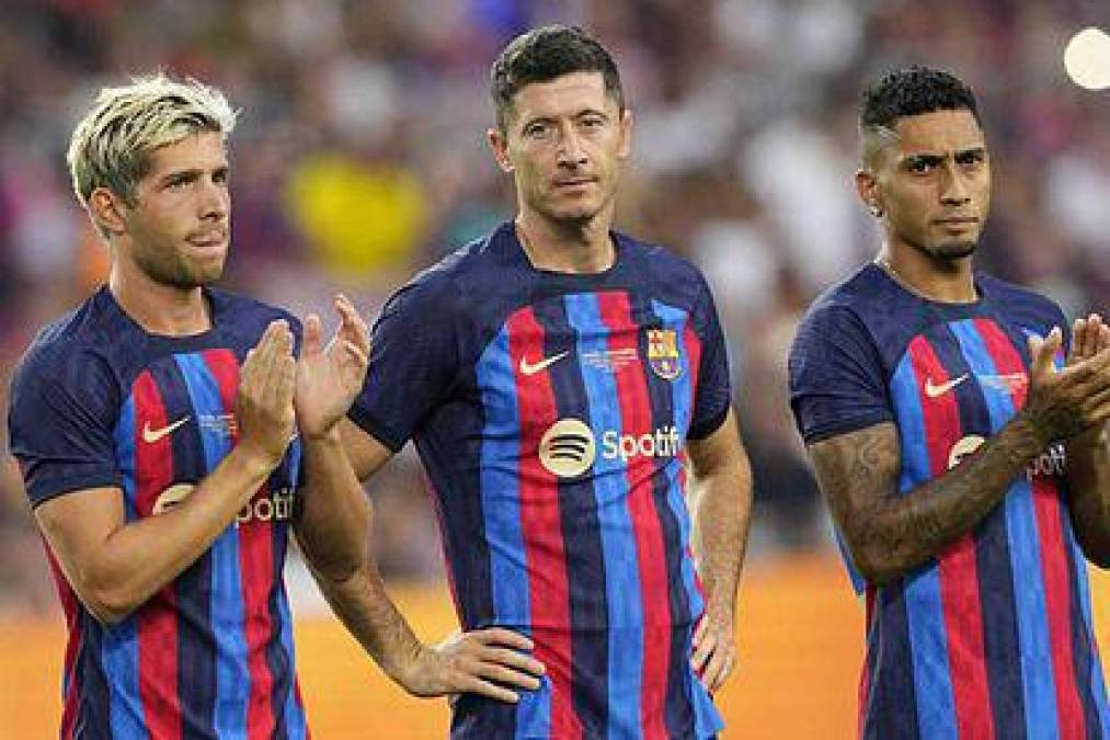 Se va una leyenda y dos acaban de llegar: Los jugadores del FC Barcelona que terminan contrato y tendrían las horas contadas