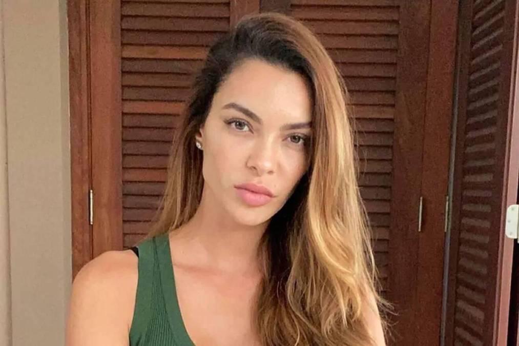 Dani Alves es acusado de pagarle para no divorciarse y quedar en libertad; la respuesta de Joana Sanz