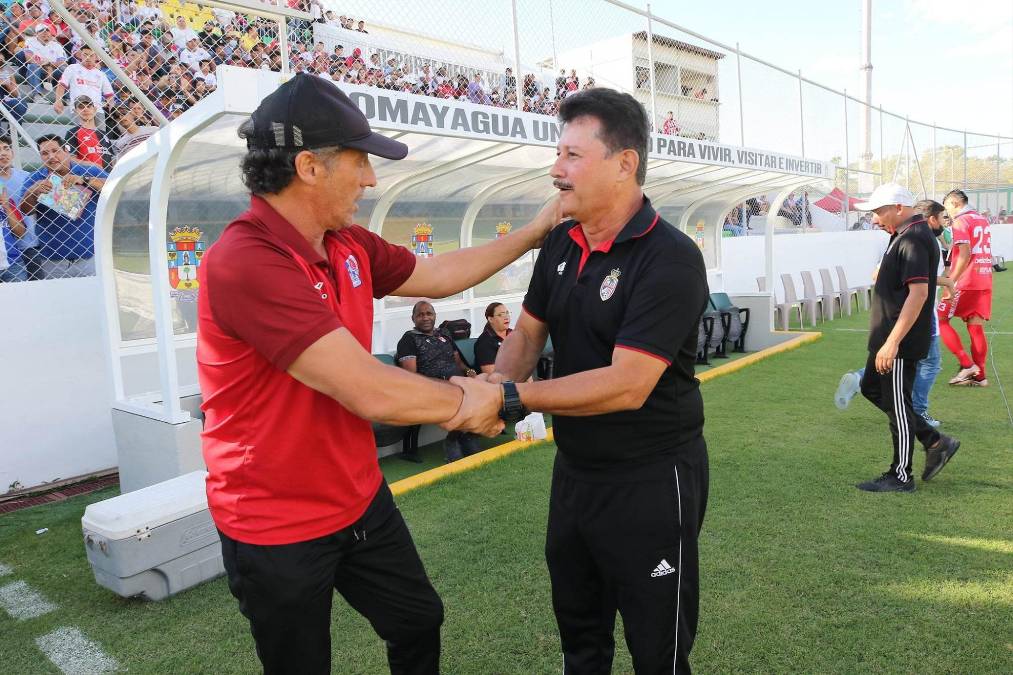 Comenzó como una tromba: Pedro Troglio realizó su mejor arranque en un torneo dirigiendo al Olimpia