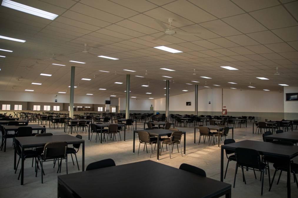 Es la más grande de América y así la llama el gobierno: Esta es la megacárcel para pandilleros que Bukele inauguró en El Salvador