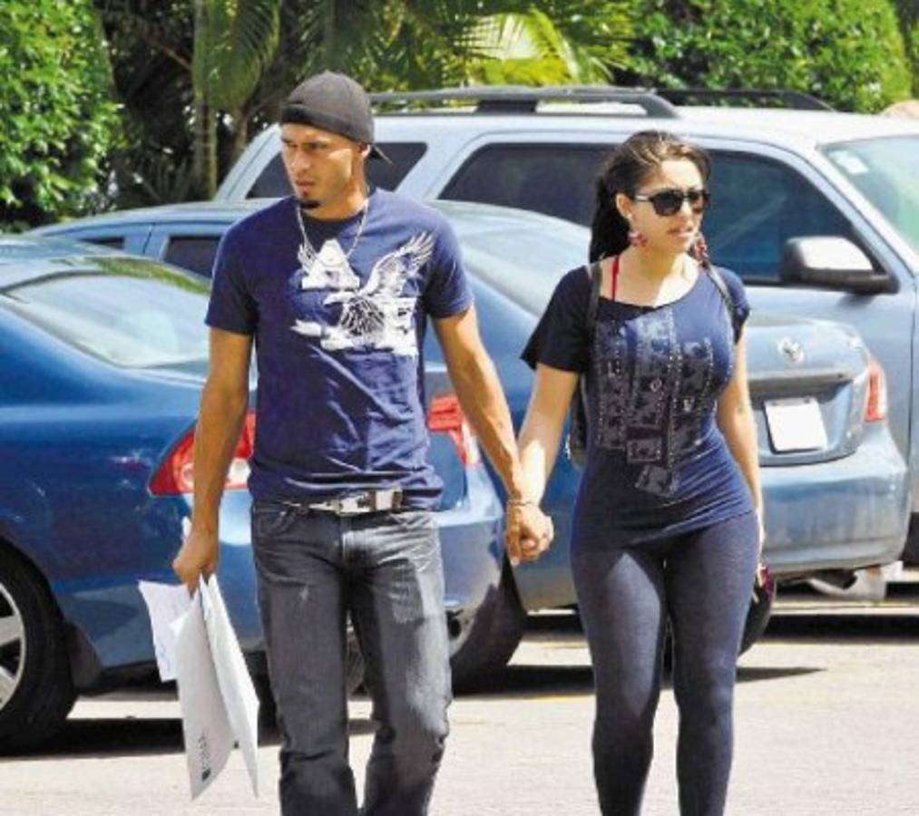 ¡Belleza en las gradas! Las novias y esposas de los jugadores embellecerán el clásico costarricense