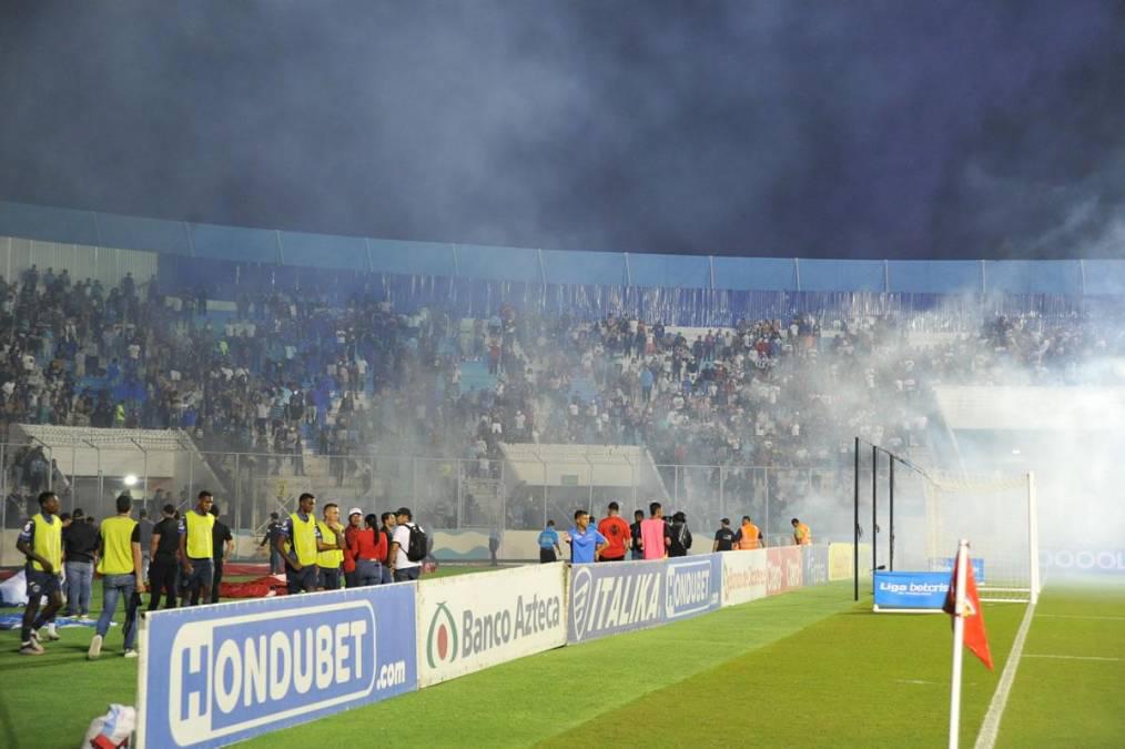 NO SE VIO EN TV: El castigo que viene a Olimpia, la bronca que se armó al final y todos los jugadores de Motagua hundidos