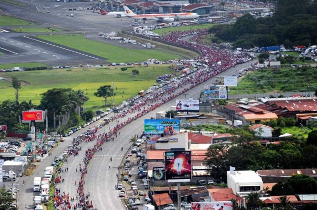 Espectacular celebración de la selección de Costa Rica en San José