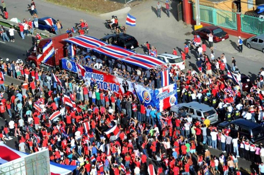 Espectacular celebración de la selección de Costa Rica en San José