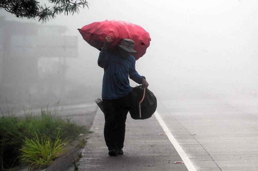 INFORME ESPECIAL: En horas Julia se convertirá en tormenta tropical, pero siempre dejará lluvias en Honduras esta noche