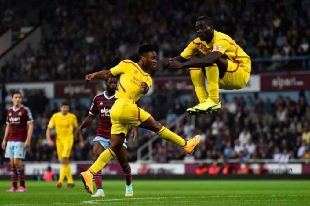 Jugada de Mario Balotelli estalla redes sociales con memes