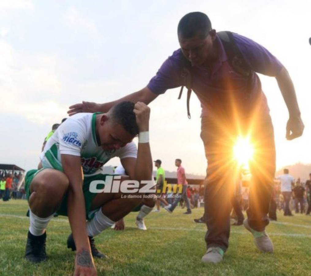 ¡Qué dolor! Los jugadores del Juticalpa y su sufrimiento tras el descenso