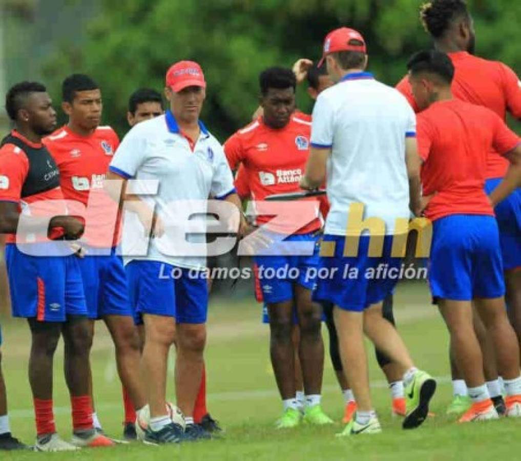 EN FOTOS: Risas, novatos y entrega, así fue el entreno del Olimpia