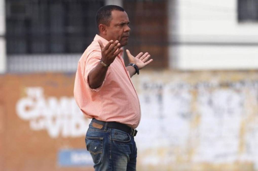 Raúl Cáceres, DT Real de Minas: 'Los de la ventaja somos nosotros'