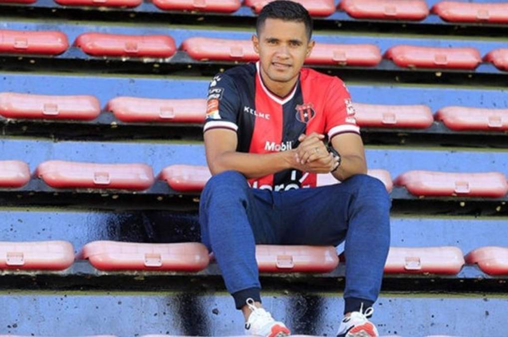 Roger Rojas habla de su traspaso a Azerbaiyán: 'El tren pasa una vez y hay que subirse'