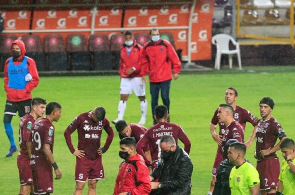 El Covid paraliza el fútbol en Costa Rica ¿Qué equipos reportan contagios y qué pasa con Alajuelense?