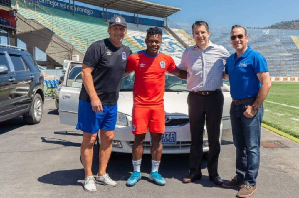 ¡Premio de lujo! Pedro Troglio y Olimpia sorprenden regalando un vehículo nuevo por el campeonísimo