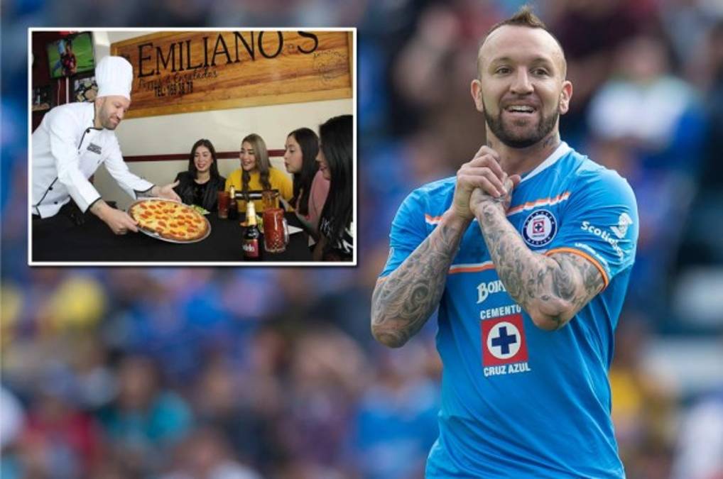 Matías Vouso, de goleador de la Liga Mexicana a ser premiado por vender pizzas