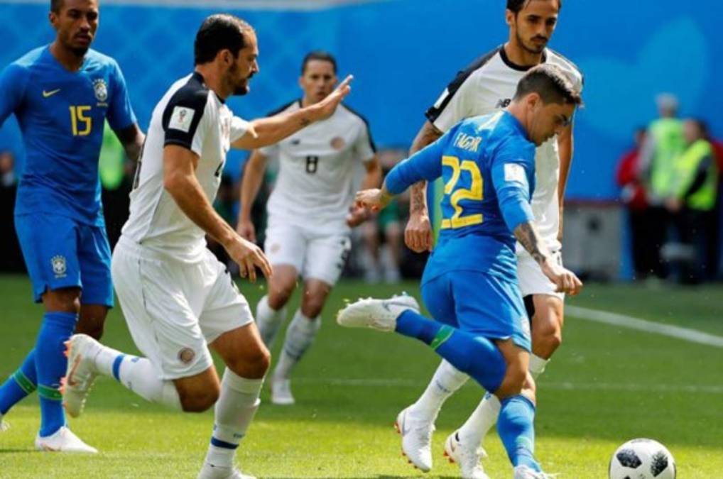 Victoria agónica de Brasil con goles de Neymar y Coutinho ante Costa Rica