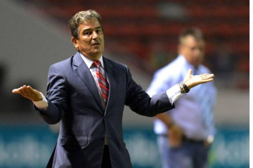 ¿Por qué a Jorge Luis Pinto le preocupa tanto el arbitraje?