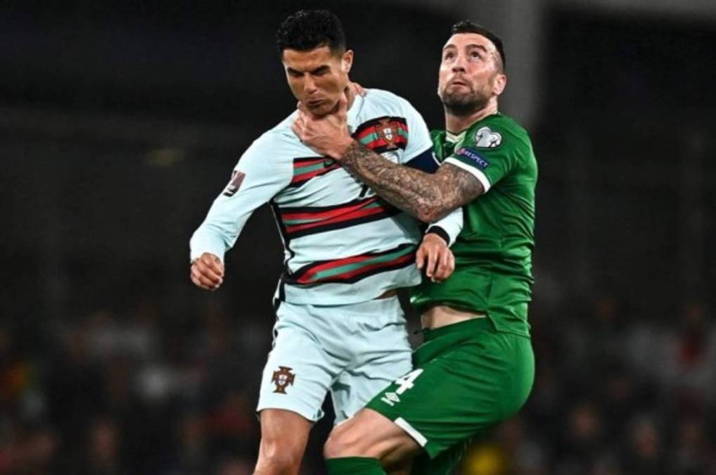 La Portugal de Cristiano tropieza ante Irlanda y complica su boleto a Qatar; España vence a Grecia y acaricia el Mundial