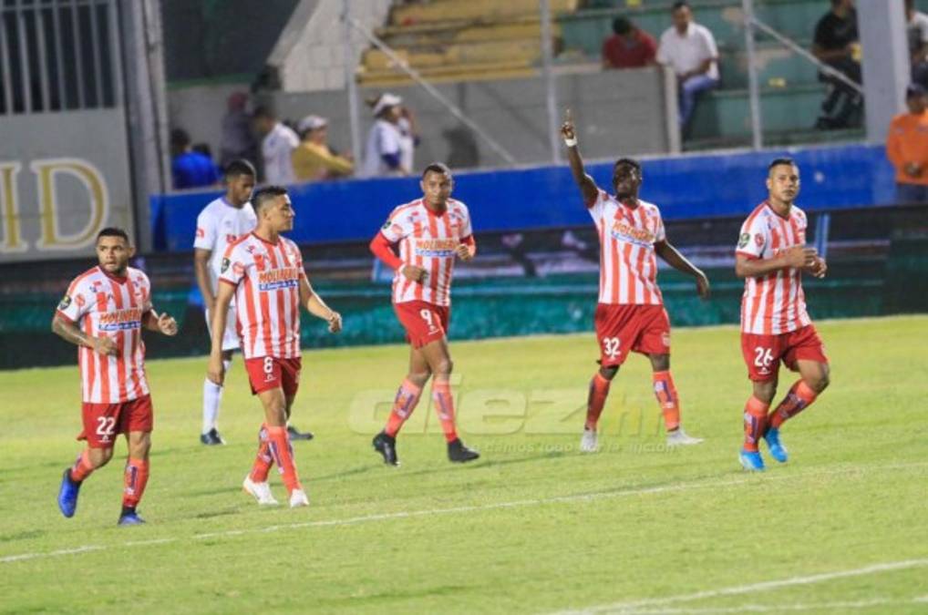 Fernando Araújo: 'Al final el equipo tuvo dos o tres oportunidades para llevarse el partido'