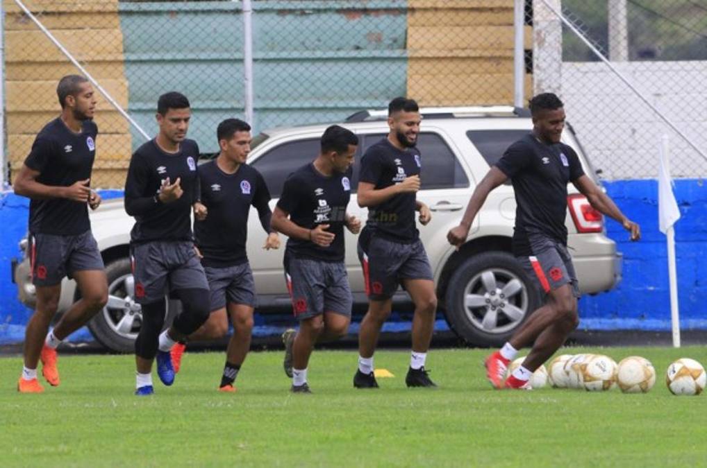 Jorge Álvarez: 'La gente está emocionada porque el Olimpia regresa al Nacional'