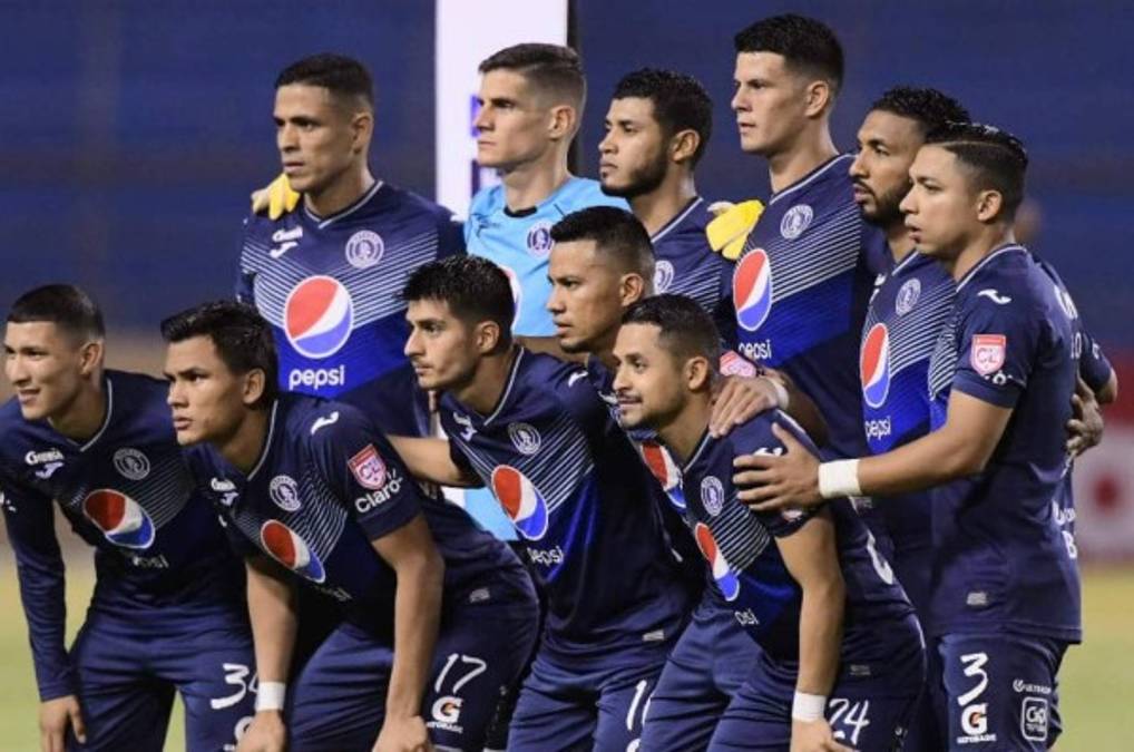 Diego Vázquez 'reiventa' a Emilio Izaguirre haciéndolo jugar en una nueva posición