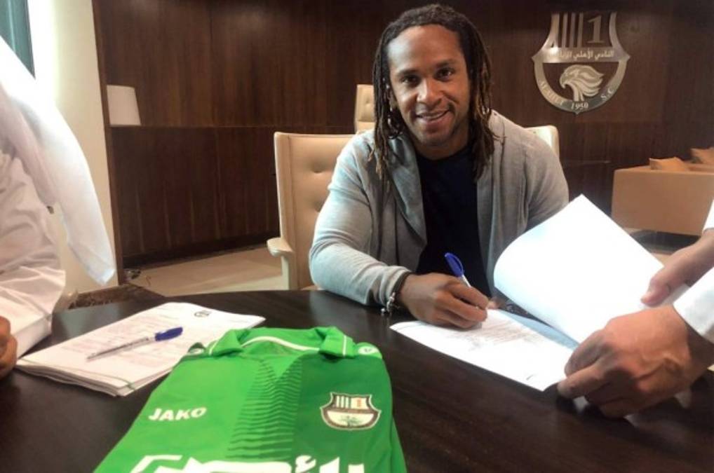 Costarricense Jonathan McDonald, presentado por el Al-Ahli de Qatar