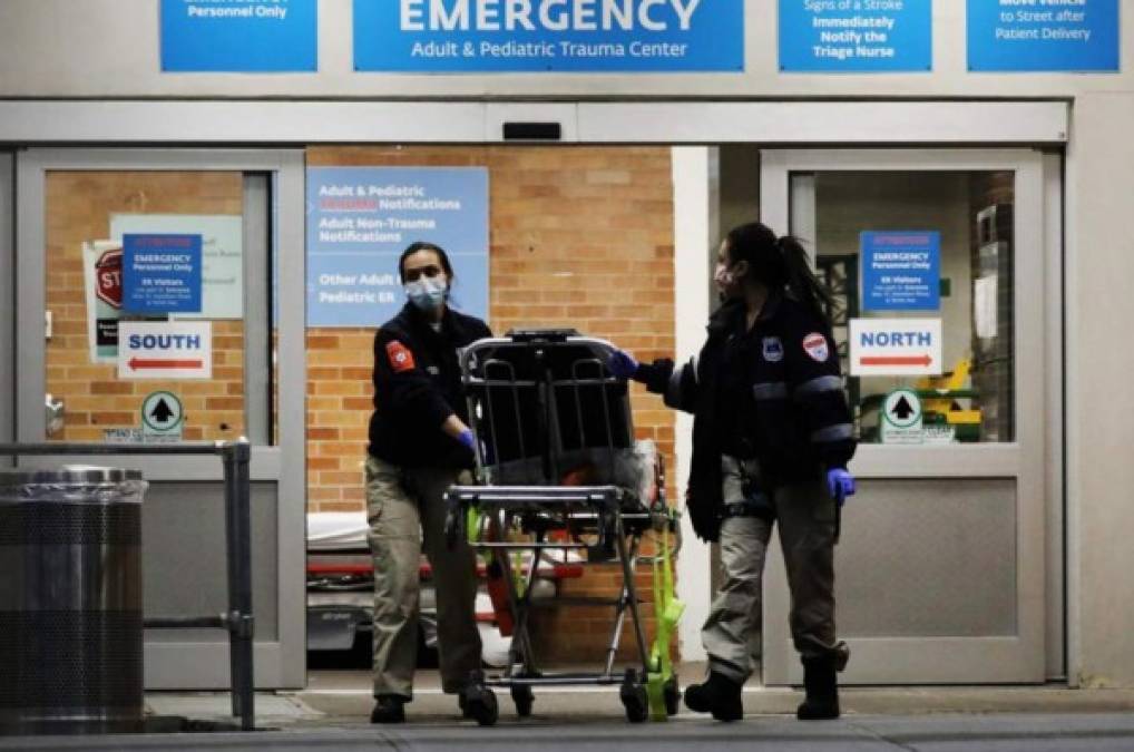 Estados Unidos supera cifra de los 100 mil muertos por coronavirus