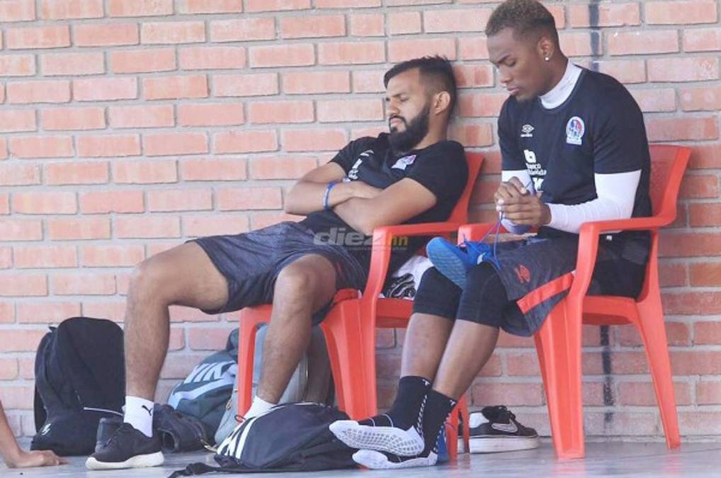 Jorge Álvarez se volvió a lesionar y estará un mes de baja al igual que Edrick Menjívar