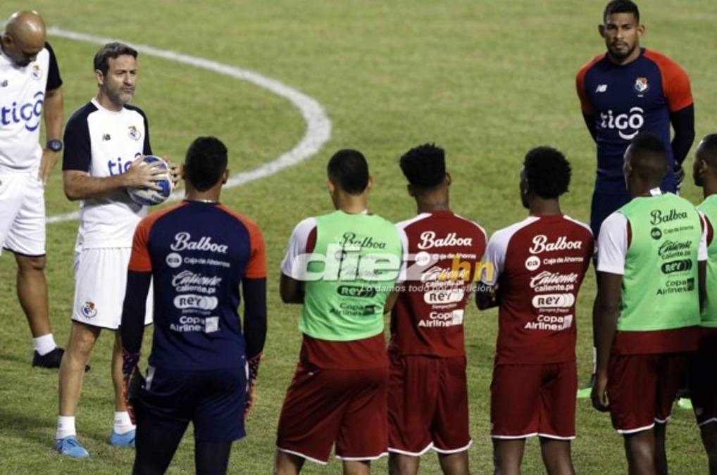 Panamá reconoce cancha del Olímpico rodeado de prensa y está lista para enfrentar a Honduras