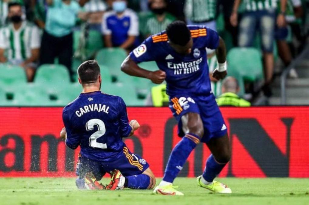 ¡Real Madrid saca vital triunfo ante Betis por la mínima y es líder provisional de la liga española!