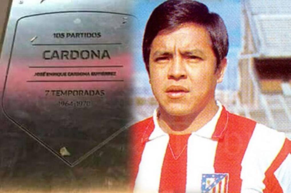 Las cuatro placas conmemorativas a José Enrique 'La Coneja' Cardona