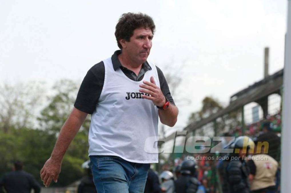 Héctor Vargas a Diego Vázquez: 'Tiene que seguir participando'