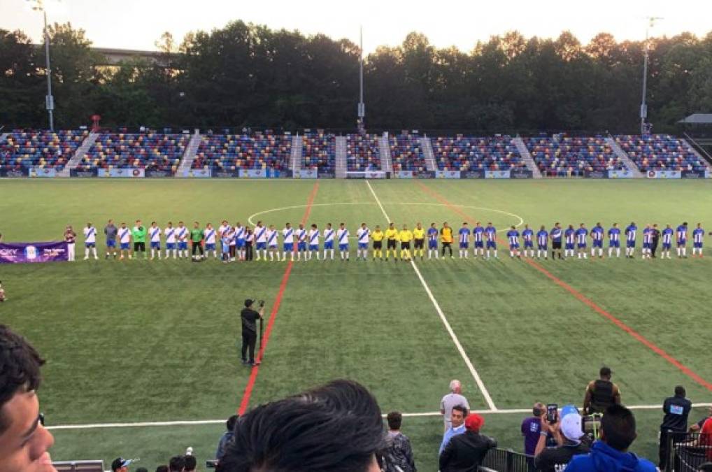Selección de leyendas de Honduras vapuleó a los exfutbolistas de Guatemala en doble partido en EUA