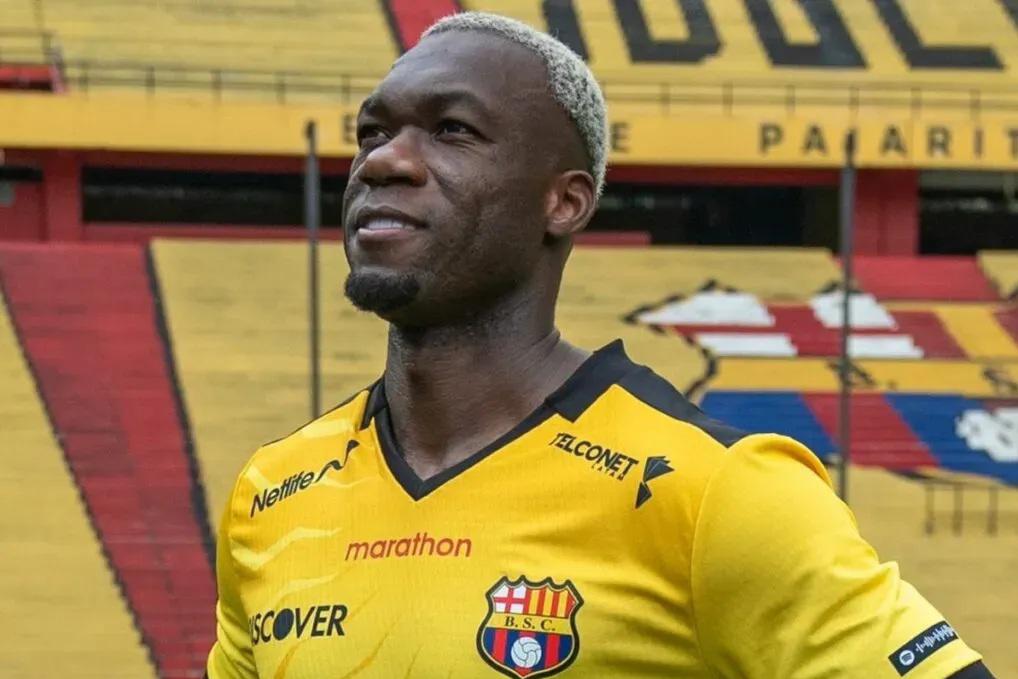 Jugó en el Inter de Milán y Manchester City y se va a retirar tras la muerte de Mario Pineida: No quiero saber nada...