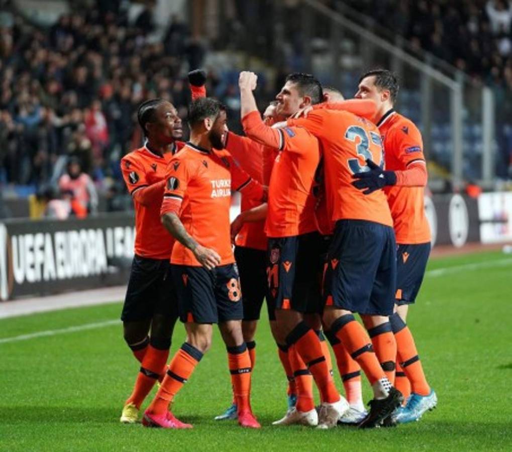 Istanbul Basaksehir, el equipo del Gobierno de Turquía se corona campeon, con Robinho como figura
