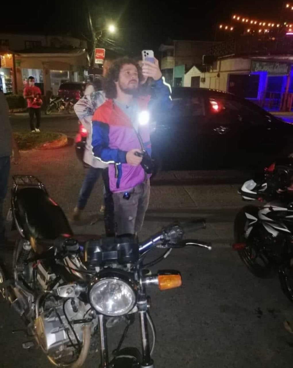 ¡Escoltado, aclamado y visitó cuatro ciudades! Así vivió el youtuber mexicano Luisito Comunica su primer día en Honduras