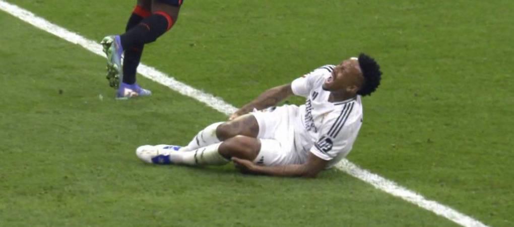 Guti señala el fichaje para reemplazar a Militao, el gesto de Vinicius y la pesadilla del Real Madrid