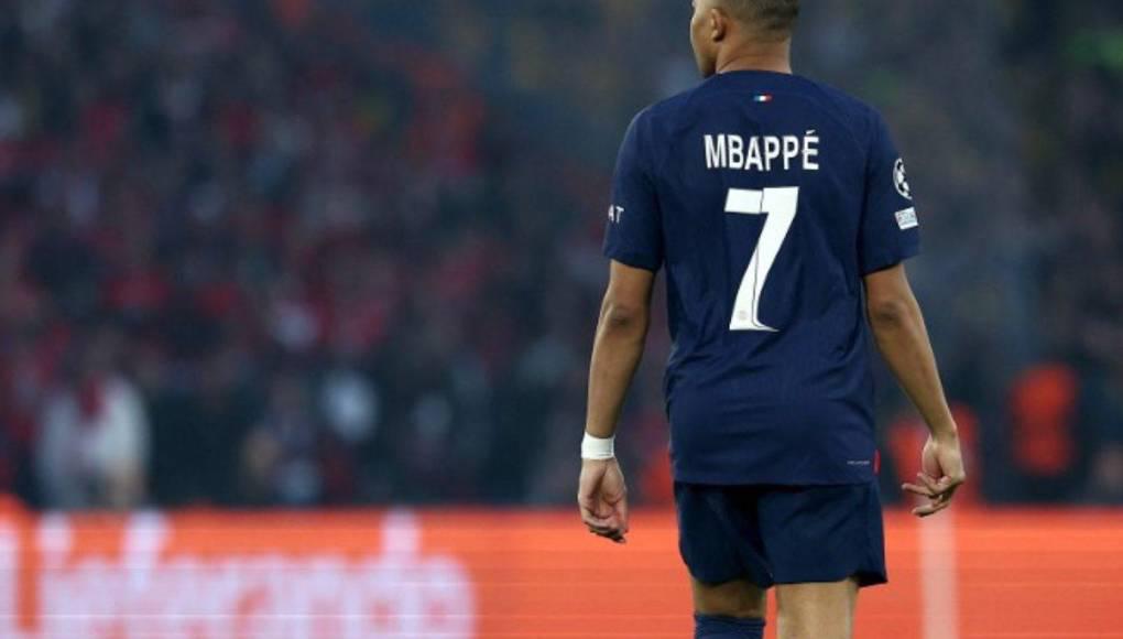 Real Madrid da duro revés a Kylian Mbappé y su amigo Achraf Hakimi ‘celebra’ en el PSG