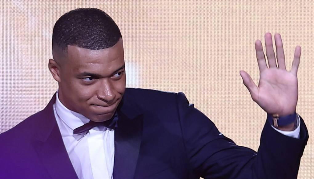 La extravagante petición fuera del fútbol que Mbappé hizo a Real Madrid: Florentino Pérez tiene la decisión final