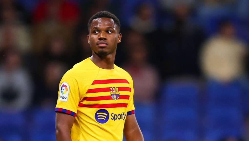 Fue llamado el nuevo Messi, Xavi no lo quiere ni ver en Barcelona y su destino sería este exótico país