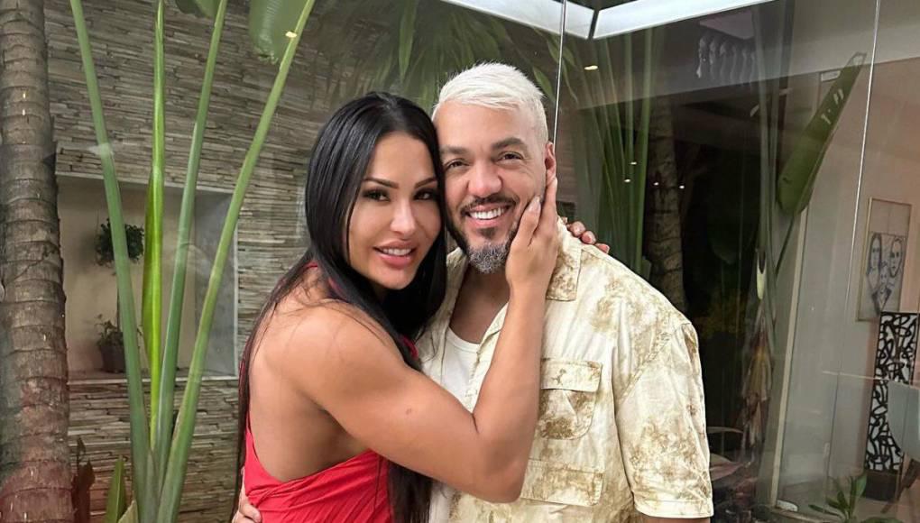 La razón por la que culpan a Adriano de polémica ruptura de la pareja más famosa de Brasil y la respuesta del goleador