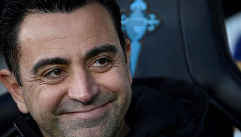 No quería a Xavi, pero tiene que soportar: las sorpresivas razones por las que el técnico sigue en Barcelona