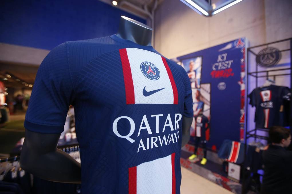 ¿Y Neymar? PSG presentó su nueva camisa para la temporada 2022-23: Regresa la franja y esta es la que más se vende