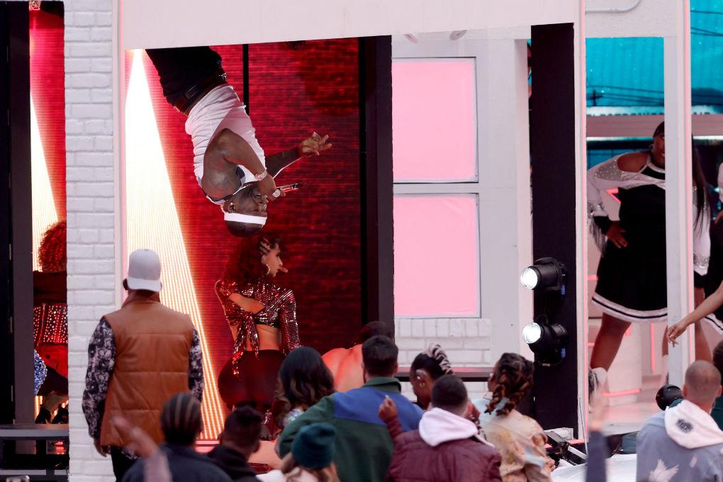 Simplemente impresionante: Las imágenes del show de medio tiempo del Super Bowl; hubo invitado sorpresa