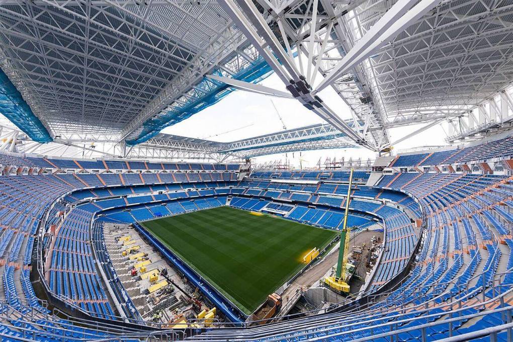 Las nuevas imágenes de las obras del Bernabéu y el impactante invernadero subterráneo para guardar el césped